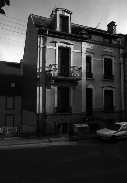Vue de l'élévation principale sur rue