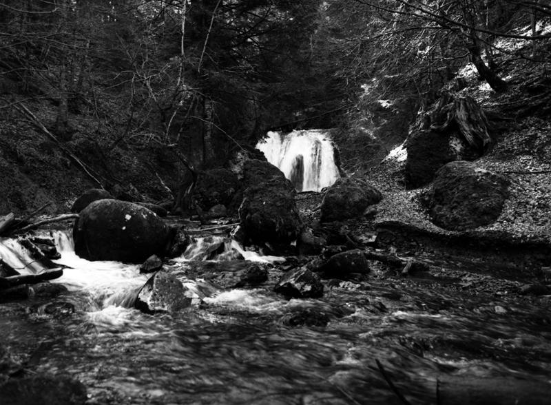 Vue générale de la cascade de la Vernière