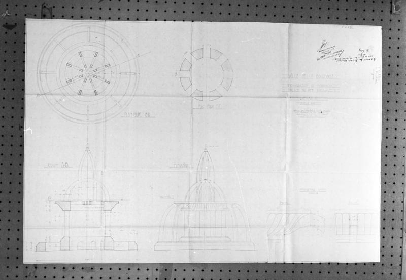 Ville de La Bourboule. Constructions de magasins place du Jet d'eau. Détails : plans-coupes, coupe, élévation [de l'amortissement sommital].