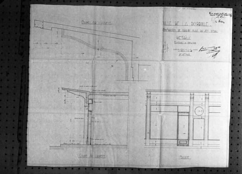 ' Ville de La Bourboule Constructions de magasins place du Jet d'eau Détails : coupes sur l'auvent ; façade'