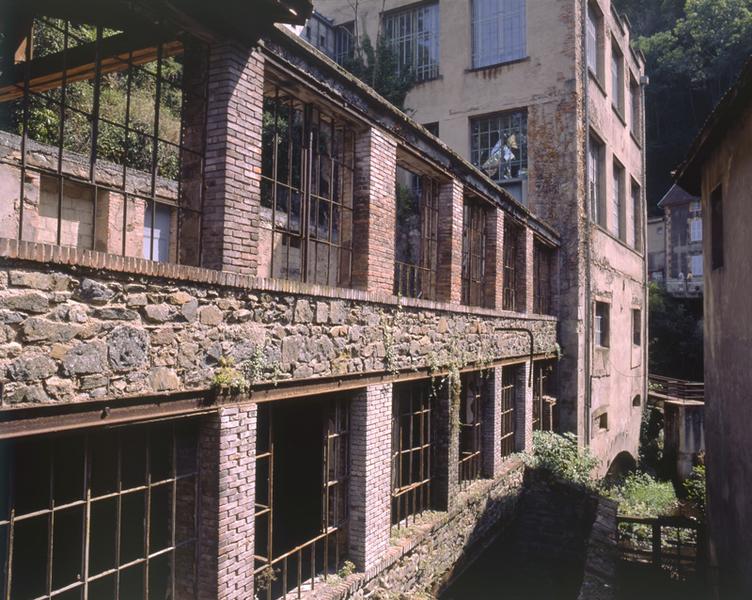Façade