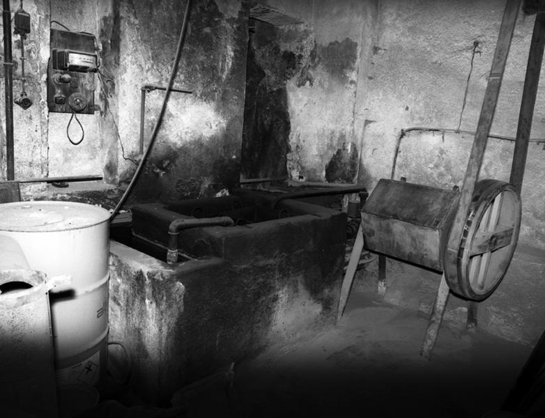 Poste de trempe : machine à chauffer, machine à tremper