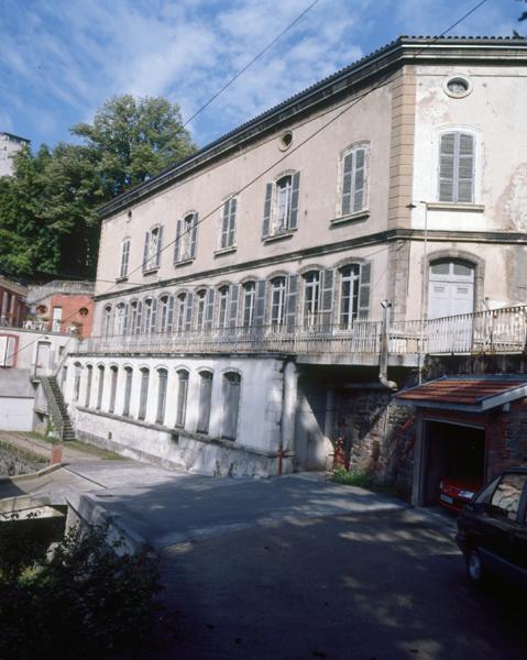 Ancien hôpital : façade