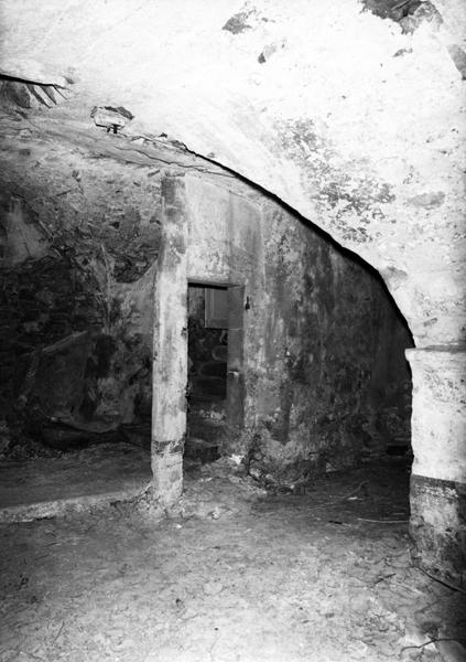Bâtiment de l'ancienne papeterie : 1er étage de soubassement