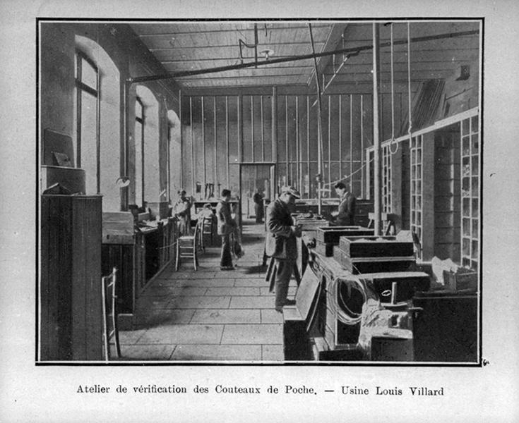 Vue d'ensemble de l'atelier de fabrication situé dans le bâtiment de l'ancien hôpital.