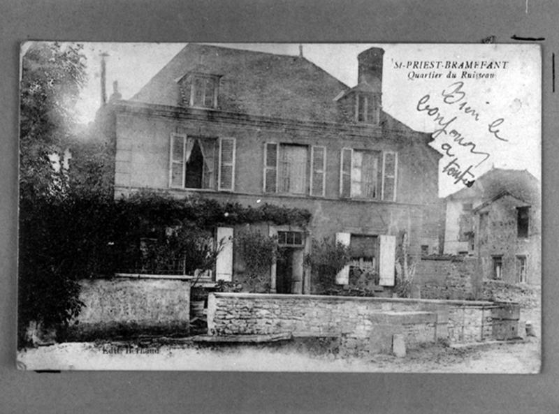 Vue d'une maison du hameau le Ruisseau