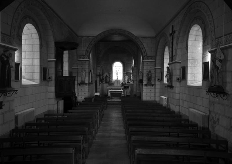 Vue générale de la nef et du choeur