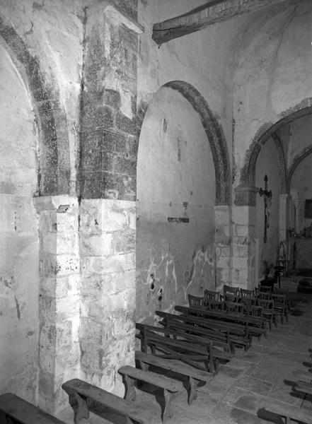 La nef, vue des arcades du mur nord