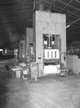 Machine à emboutir : presse hydraulique