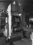Machine à emboutir : presse hydraulique
