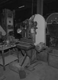Machine à découper par poinçon : presse à excentrique