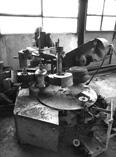 Machine à polir les plats
