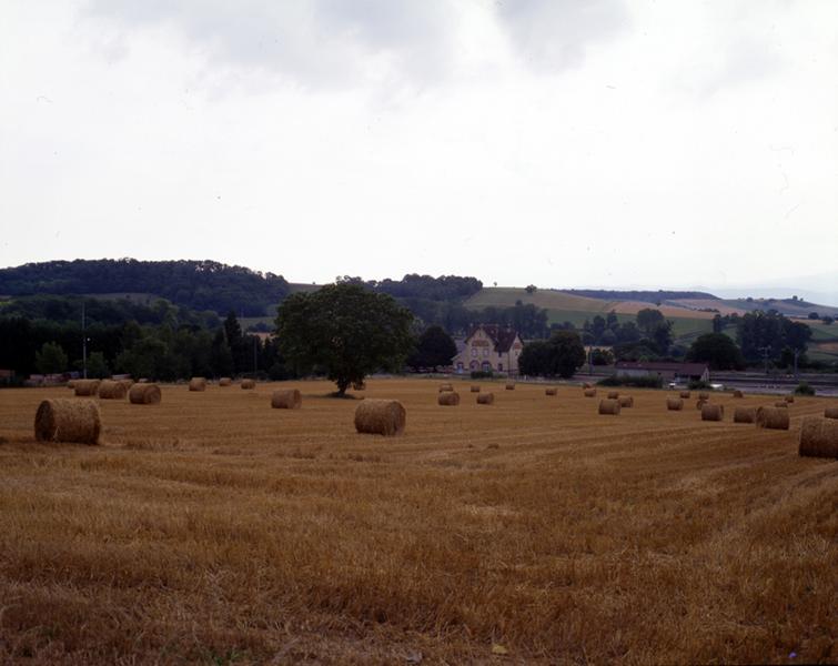 Vue générale en direction de la gare de chemin de fer