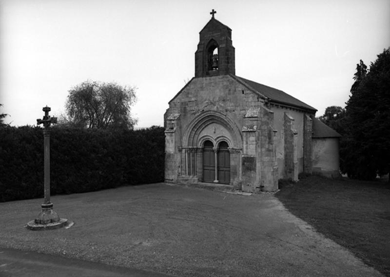 Vue de la place de l'église