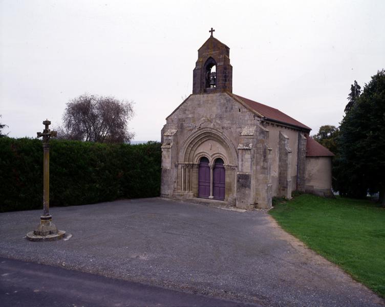 Vue de la place de l'église