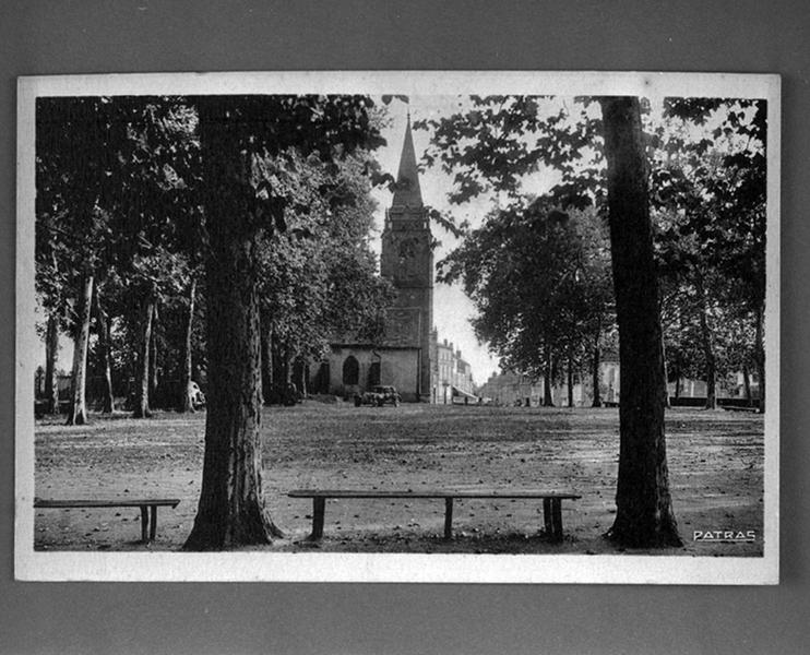 La place Adélaïde d'Orléans et l'église