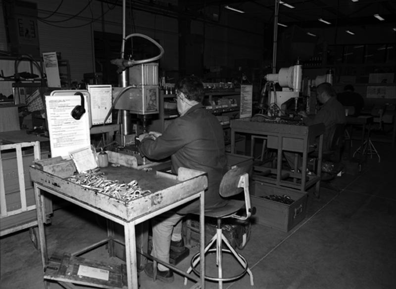 Atelier de finition des pièces d'accastillage