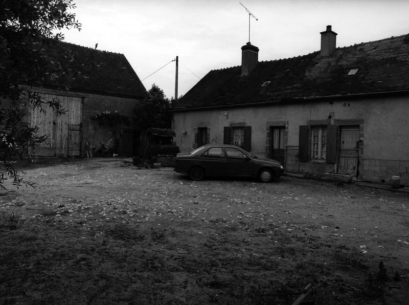Vue générale du logis et de la grange étable de la ferme du Jobin