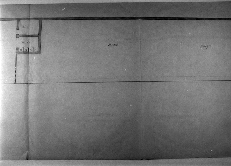 Projet d'échange pour l'installation de l'hospice dans la maison d'école. Plan des latrines.