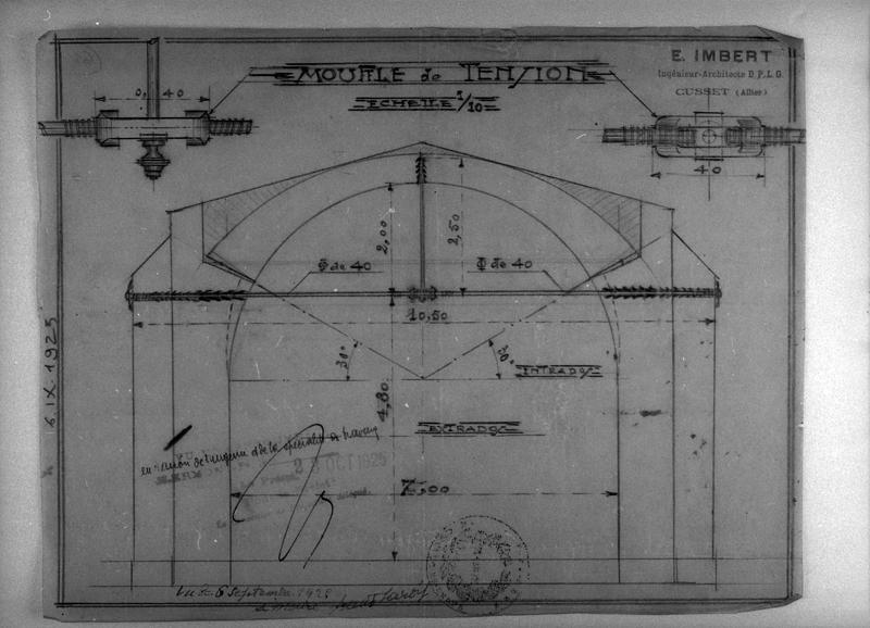 Coupe de la voûte et détails d'assemblage d'un tirant