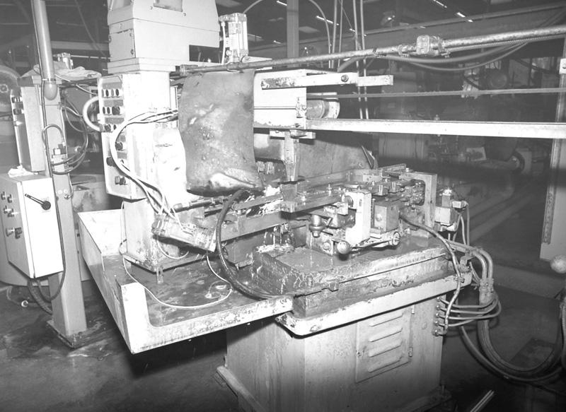 Machine à émoudre automatique