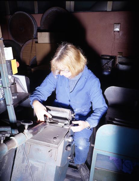 Ouvrière au travail