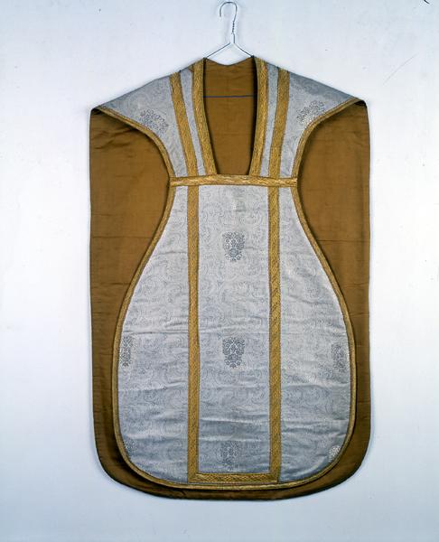 Chasuble : vue du devant