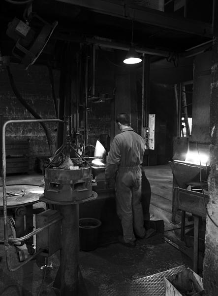 Estampage au marteau-pilon à planche