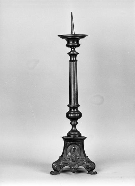 Vue générale du chandelier à date portée : 1866