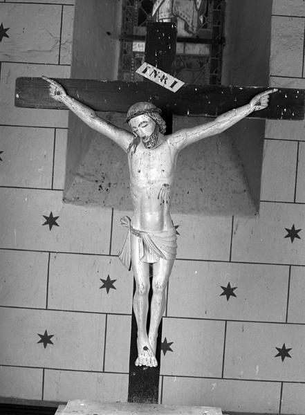 Statue : Christ en Croix