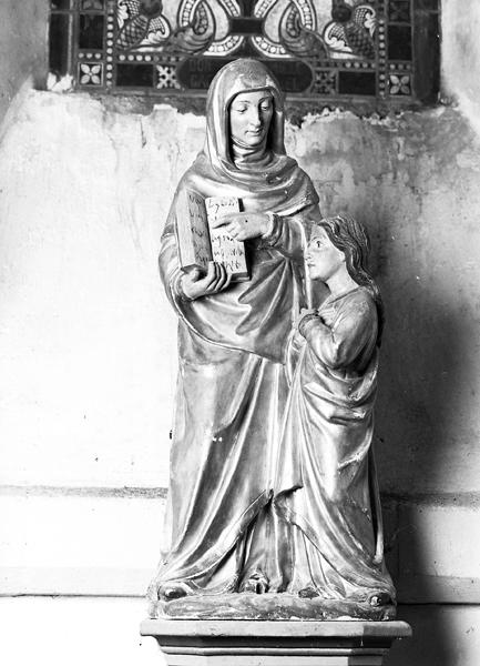 Groupe sculpté de l'Education de la Vierge