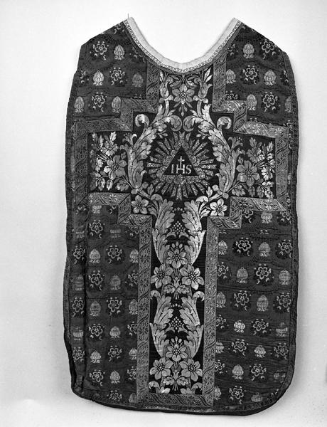 Vue de la chasuble : dos