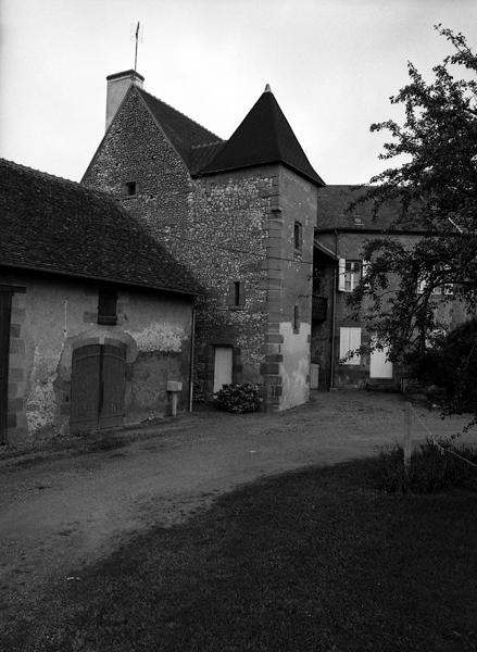 Vue générale de la maison depuis le sud