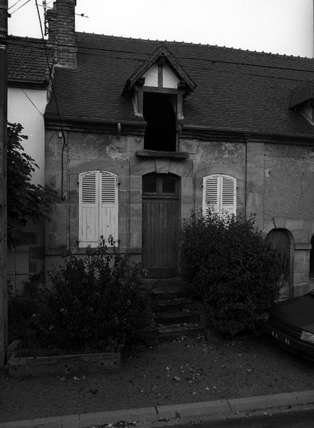 Vue générale du logis, 9 rue du Carrouge