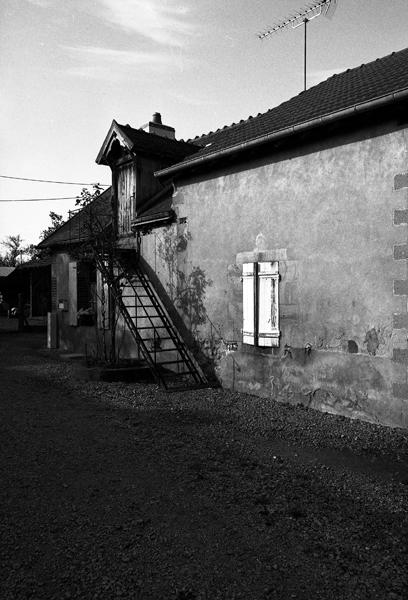 Vue générale du logis et de la grange étable neufs de la ferme de l'Ome