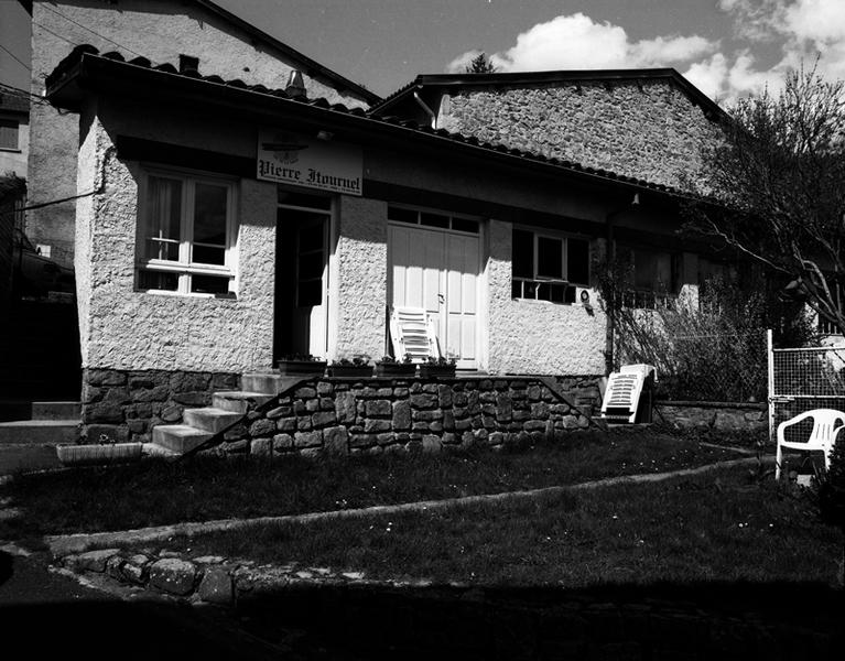 Vue d'ensemble : façade extérieure