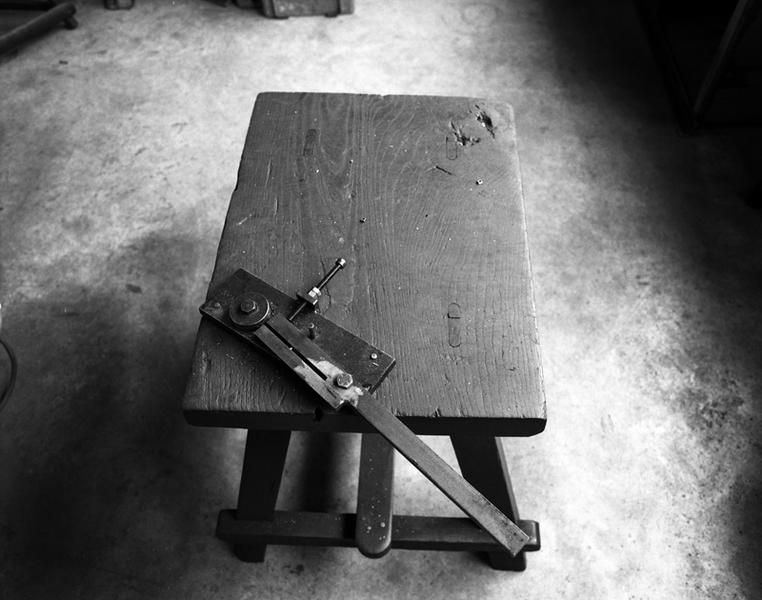 Machine à couder manuelle