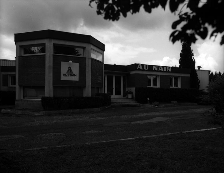 Vue d'ensemble : entrée des bureaux
