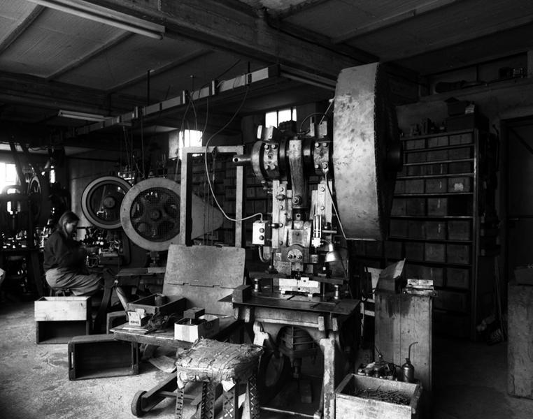 Machines à découper de l'atelier de découpage-perçage