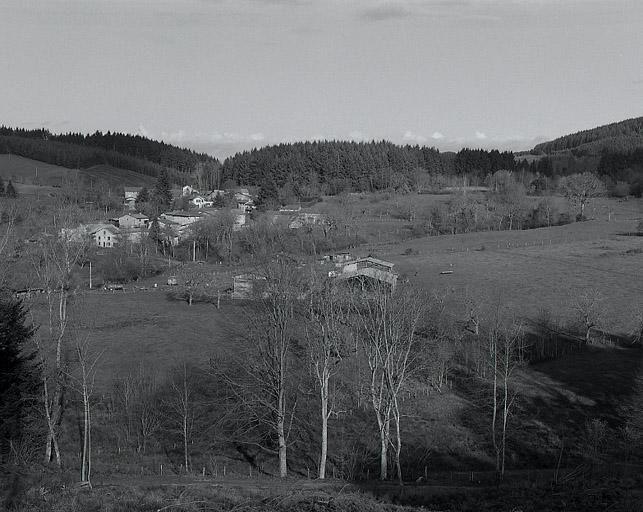 Vue extérieure : hameau du Mas