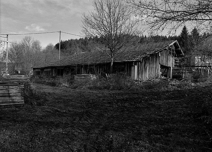 Vue extérieure de la scierie