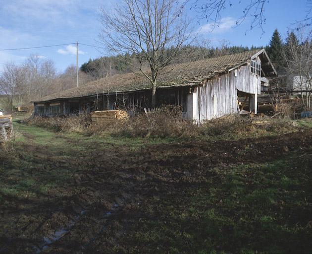 Vue extérieure de la scierie