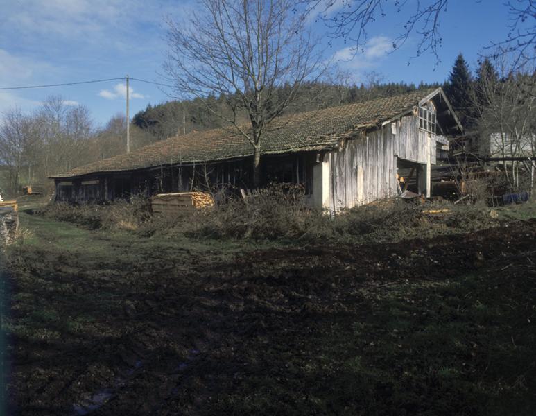 Vue extérieure de la scierie