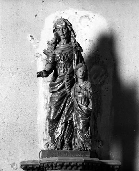 Groupe sculpté de sainte Anne et la Vierge