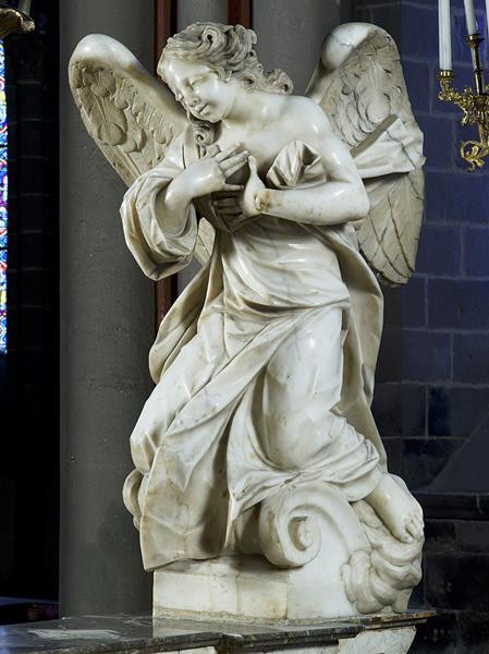 Ensemble de deux statues d'anges adorateurs