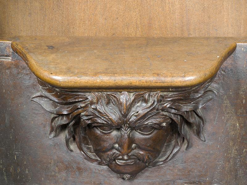 Détail d'une miséricorde : mascaron