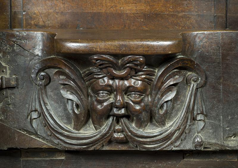 Détail d'une miséricorde : mascaron