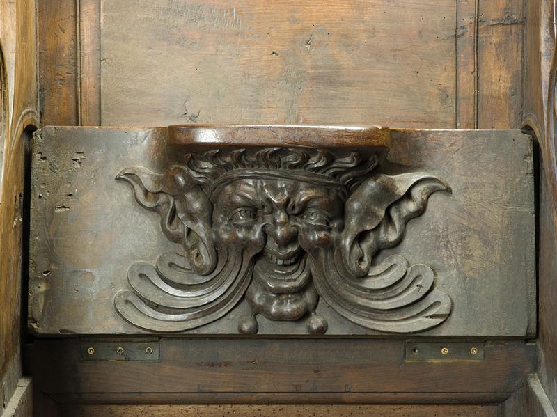 Détail d'une miséricorde : mascaron