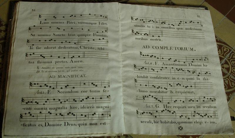 Livre : partition de chant de messe de saint Amable pages 36 et 37