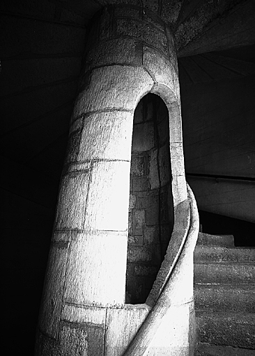 Noyau évidé de l'escalier.